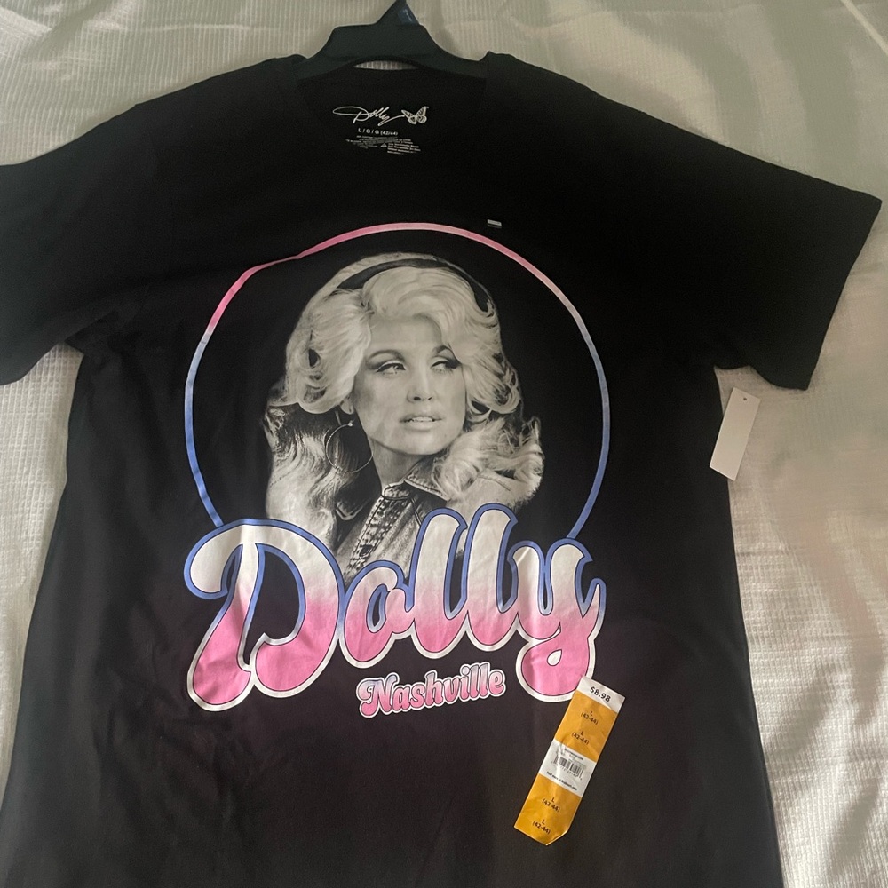 Dolly Nashville Black Graphic Tee